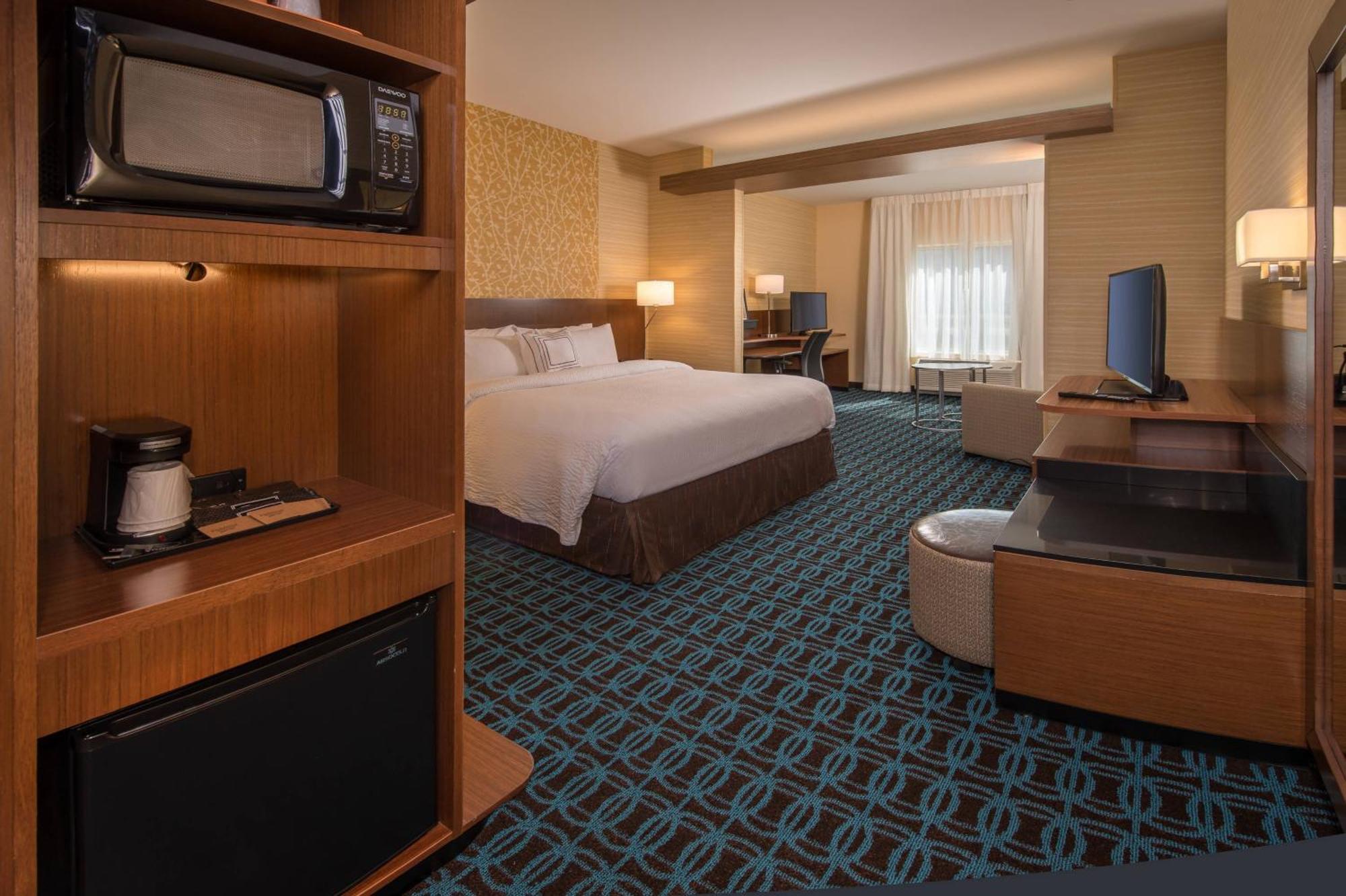 Hotel Fairfield & By Marriott Altoona